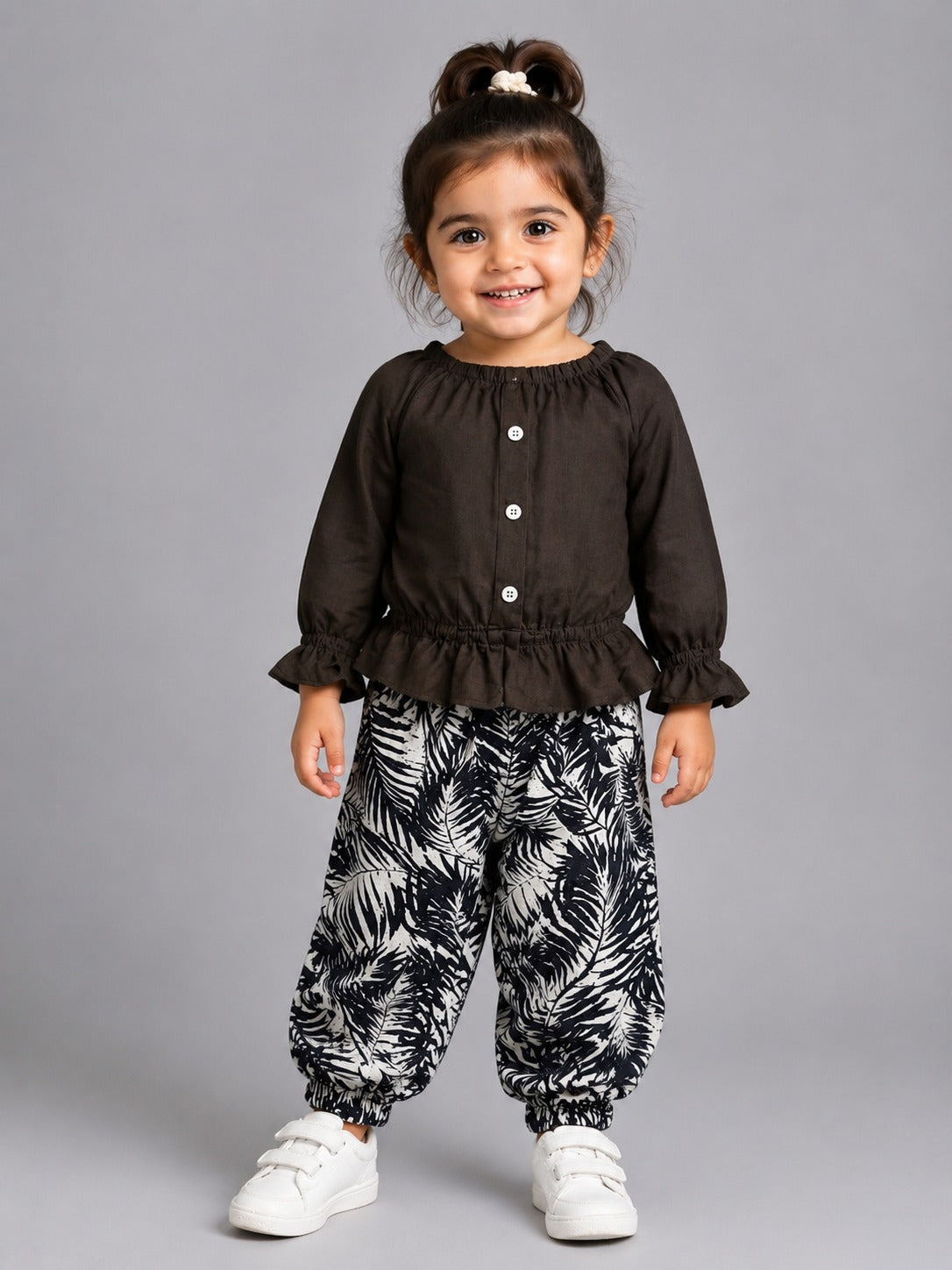 NOVA LEAF PRINTED PAJAMA SET BROWN